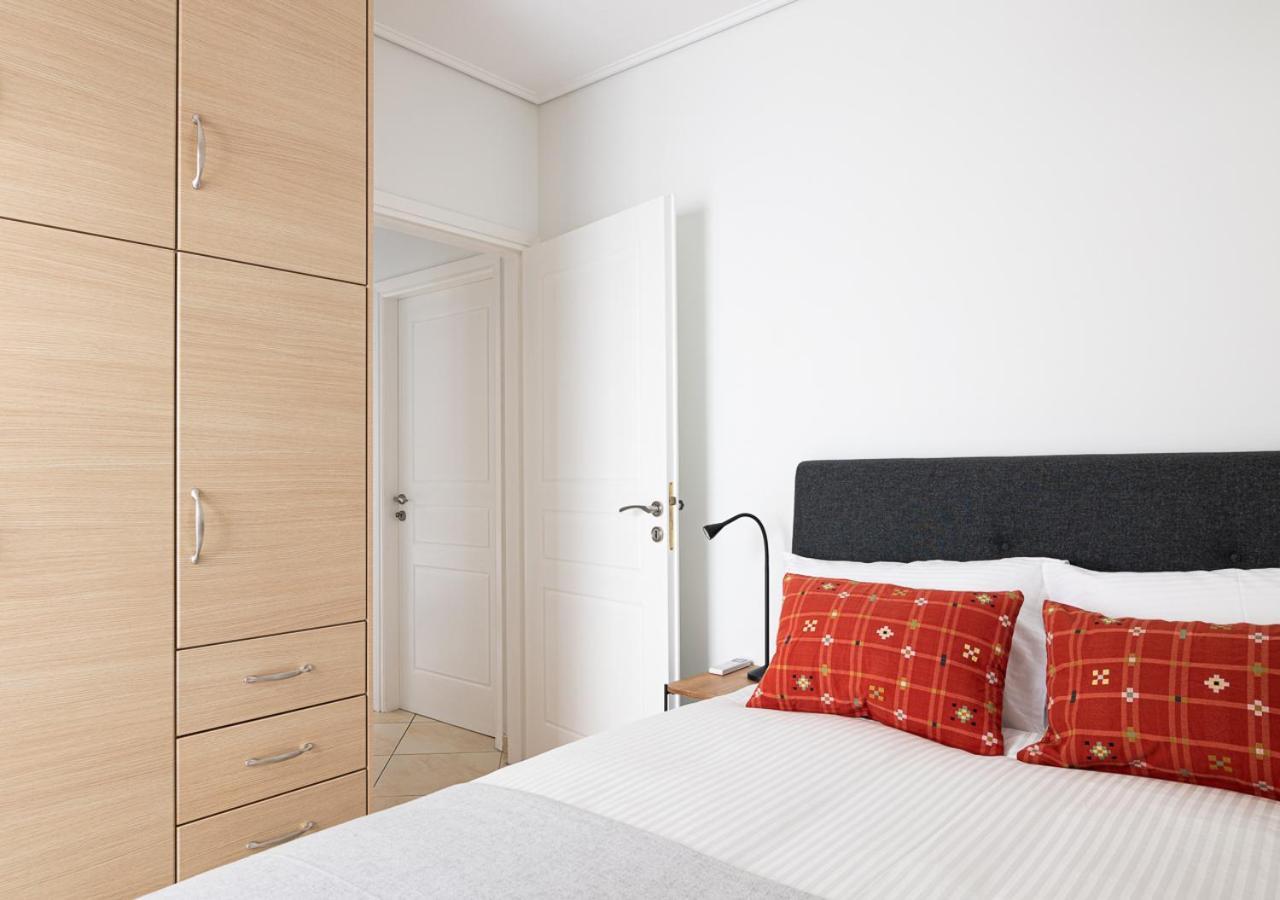 Elegant Apt 50Meters Close Acropolis アテネ エクステリア 写真