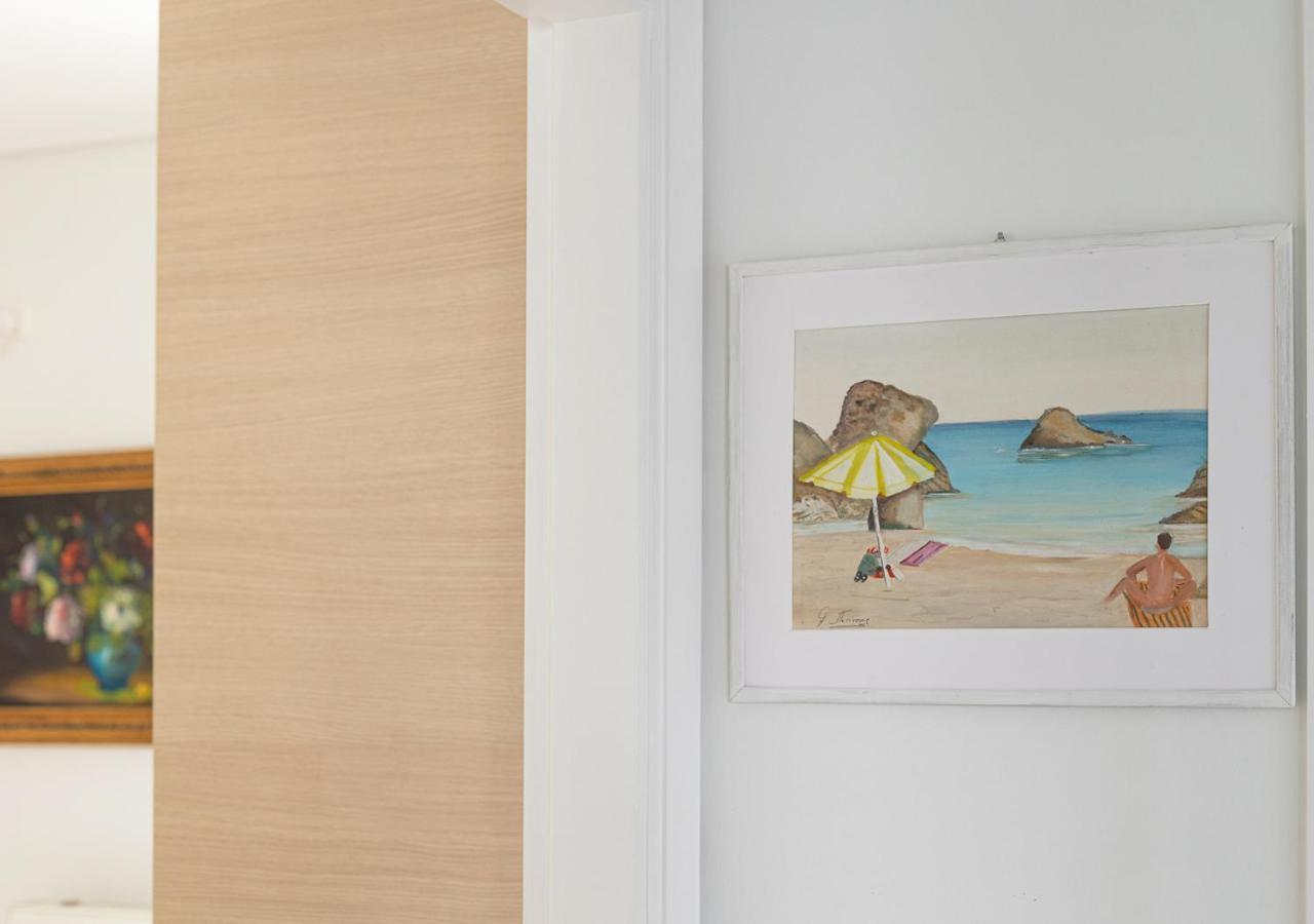 Elegant Apt 50Meters Close Acropolis アテネ エクステリア 写真