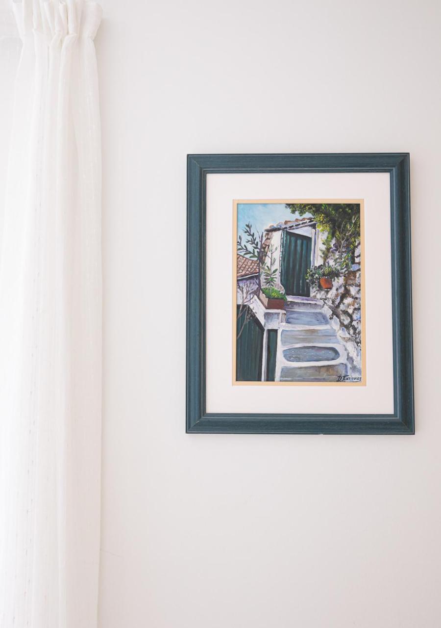 Elegant Apt 50Meters Close Acropolis アテネ エクステリア 写真