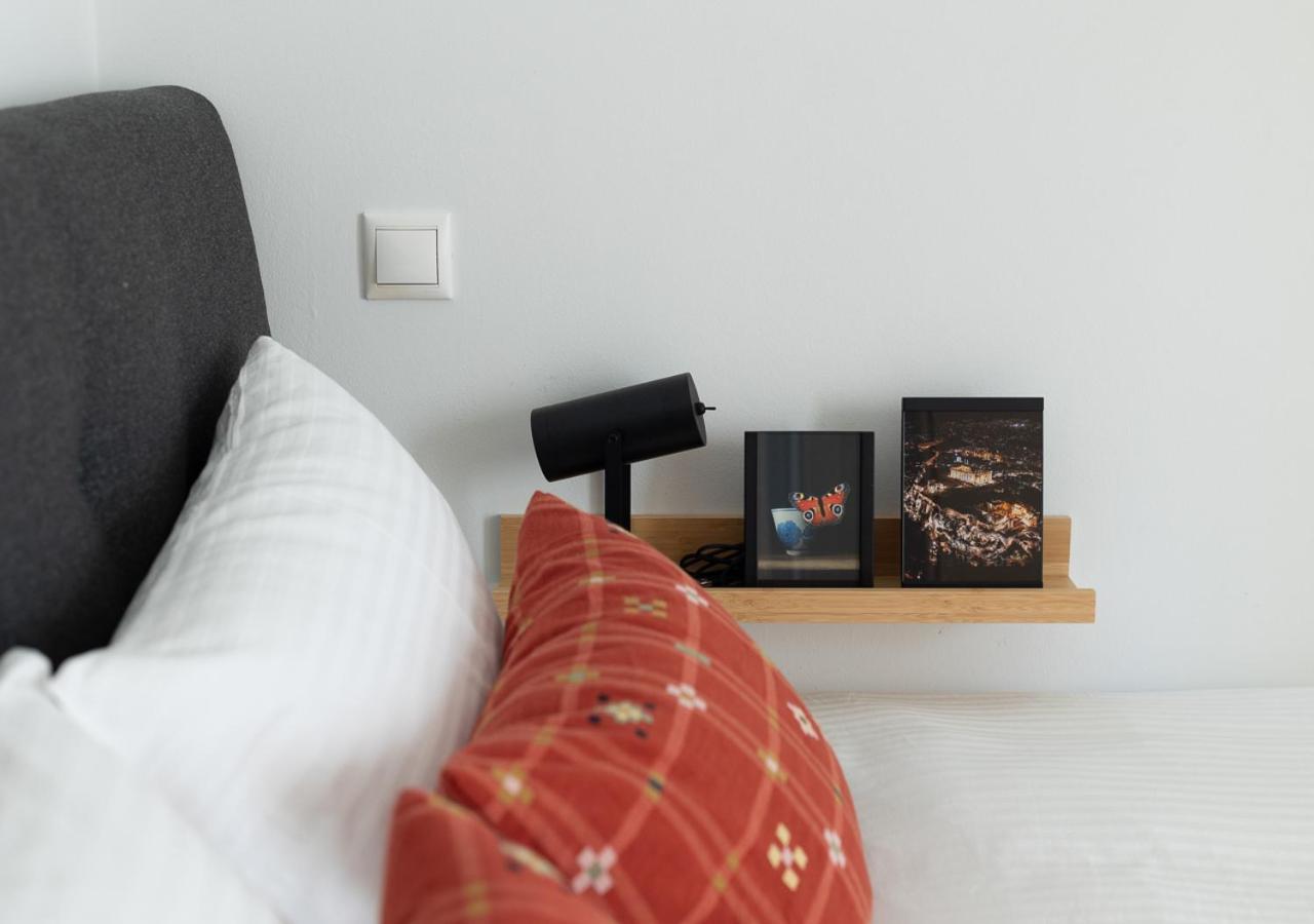 Elegant Apt 50Meters Close Acropolis アテネ エクステリア 写真